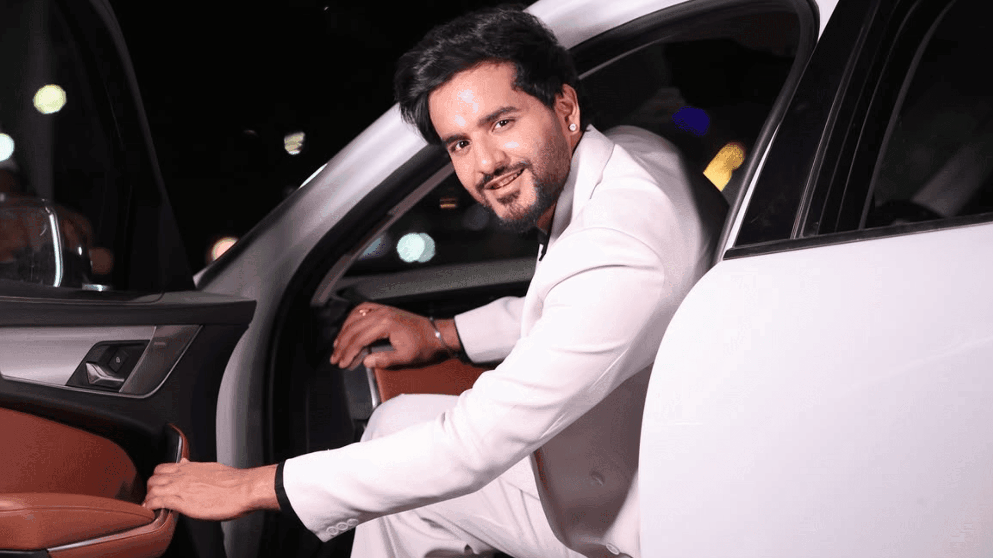 Abhishek Malhan Profile