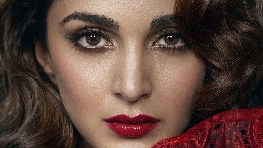 Toxic में Kiara Advani बनीं Nadia, बर्थडे पोस्टर आया सामने