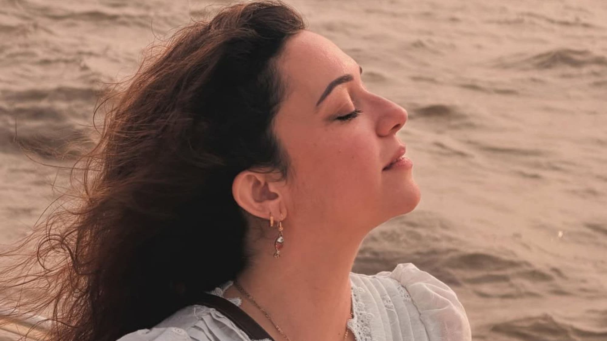 Nauheed Cyrusi Profile